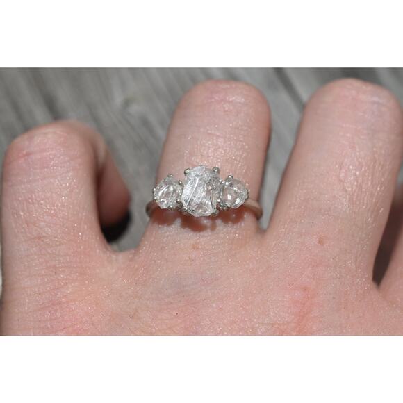 alternative raw diamond engagement rings, raw crystal size 4 5 6 7 8 8 9 10 11 - Picture 2 of 6